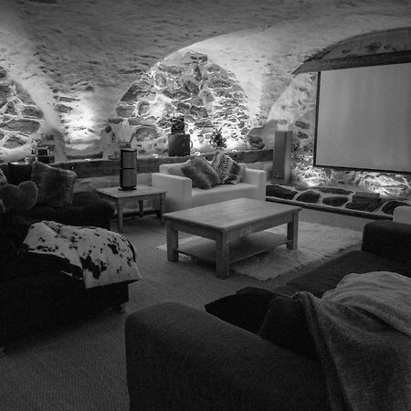 ブリアンソン Chez Bear Bed & Breakfast エクステリア 写真