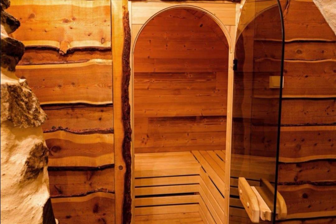 ブリアンソン Chez Bear Bed & Breakfast エクステリア 写真